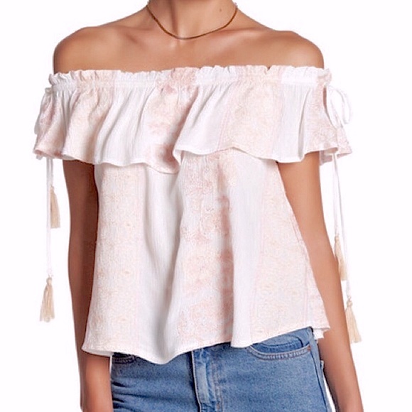 ASTR the Label Embroidered Blouse - Picture 1 of 4